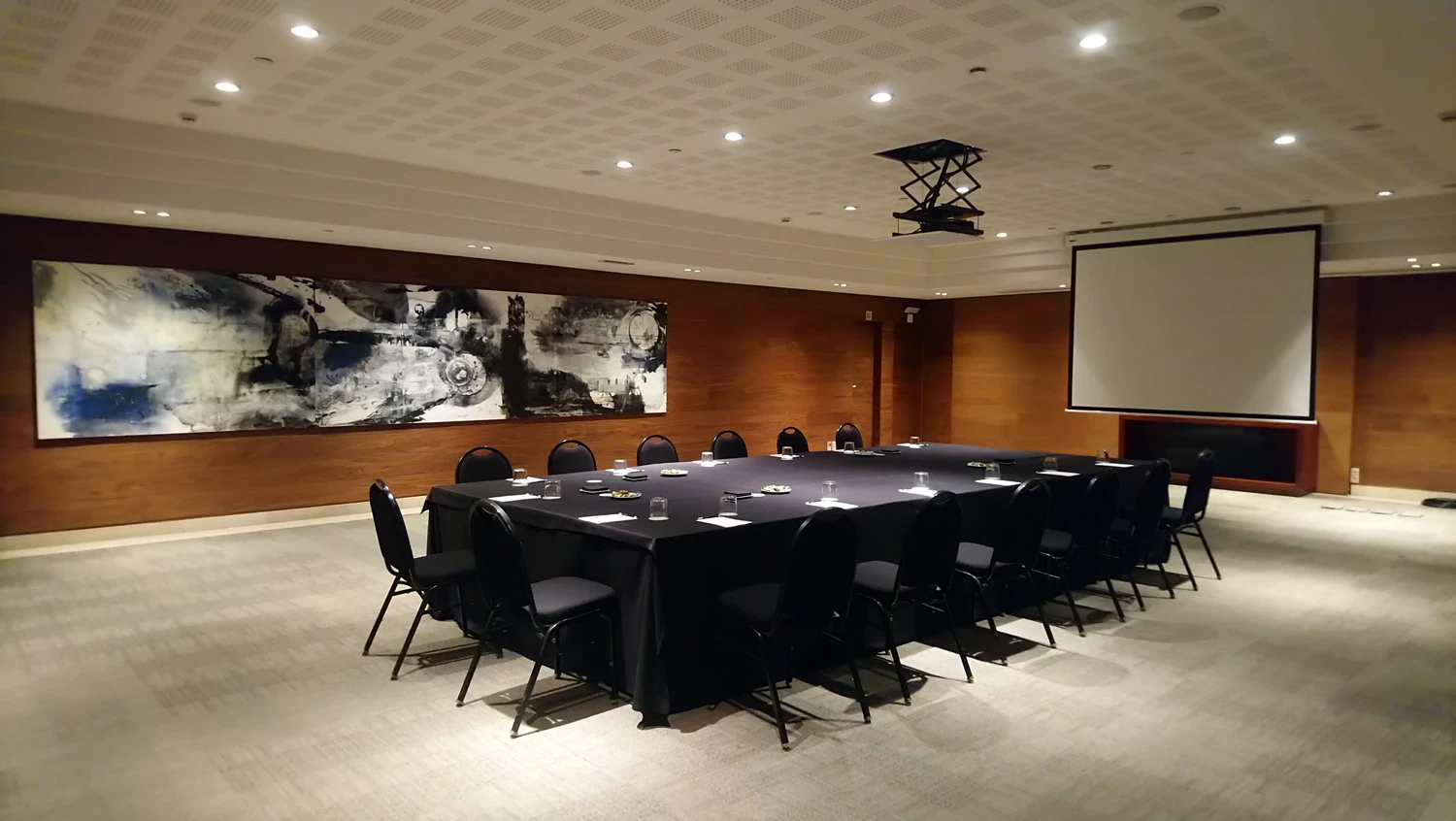 Muntatge imperial de la Sala Montjuïc de l’Hotel Miramar Barcelona